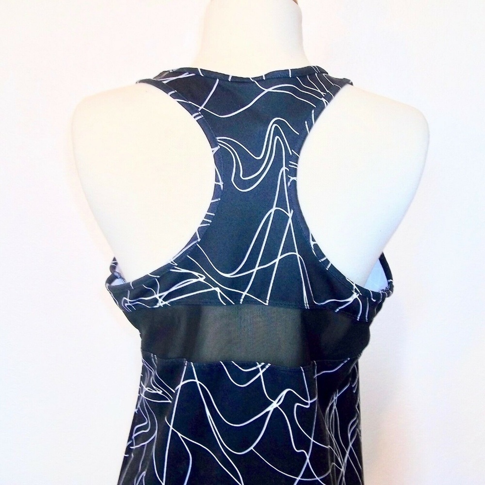 Fabletics Mary Tank Top RacerBack Athletic Top M - Picture 4 of 5